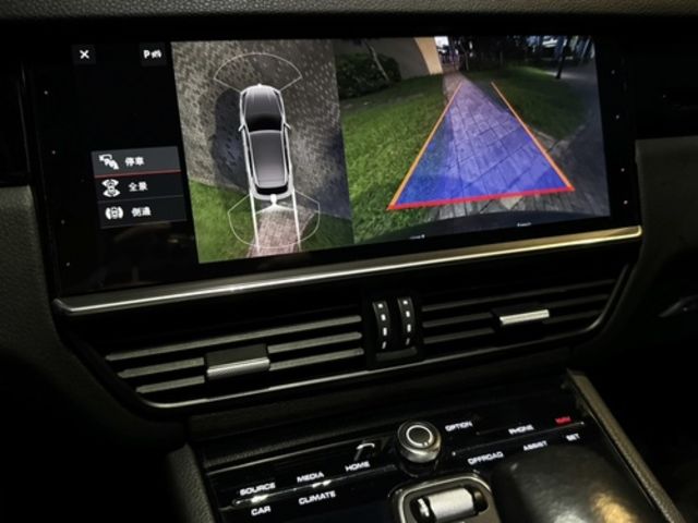 PORSCHE保時捷 CAYENNE  第16張相片