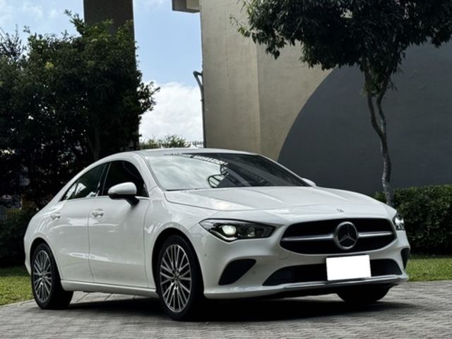 M-BENZ賓士 CLA200  第2張相片