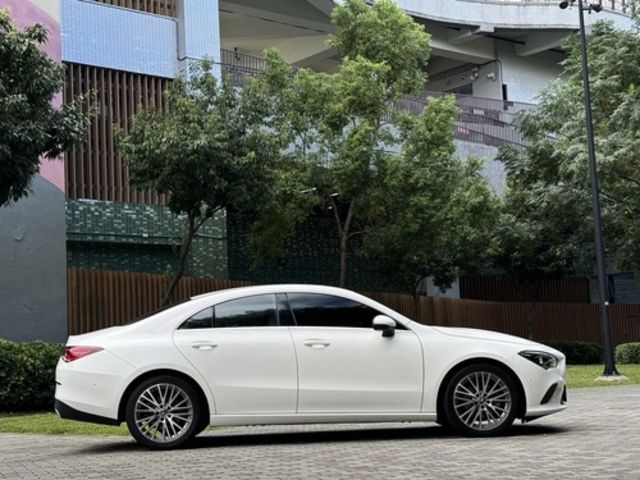 M-BENZ賓士 CLA200  第3張相片