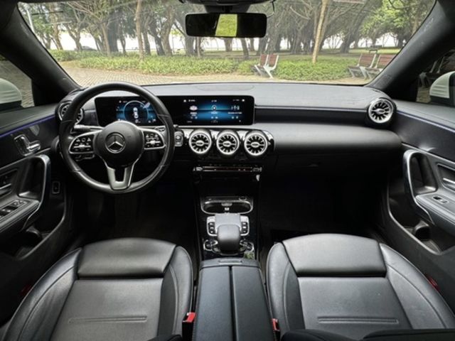M-BENZ賓士 CLA200  第10張相片