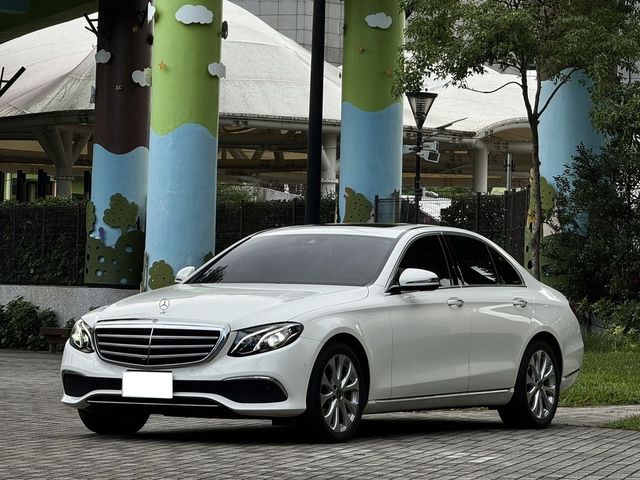 M-BENZ賓士 E250  第1張相片