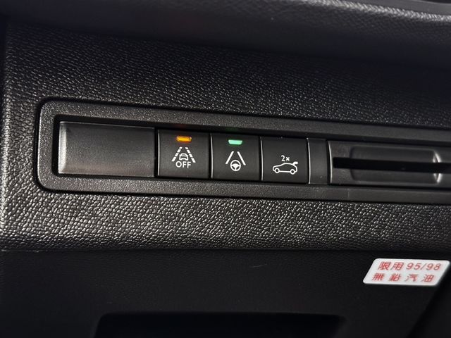 PEUGEOT寶獅 5008  第18張相片