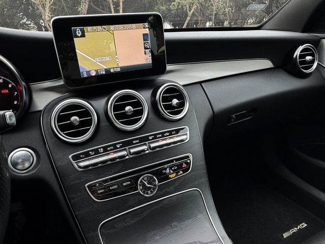 M-BENZ賓士 C300  第15張相片