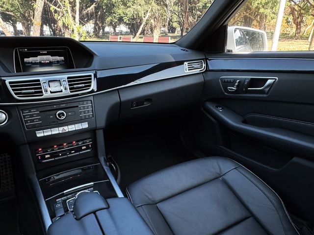 M-BENZ賓士 E250  第11張相片