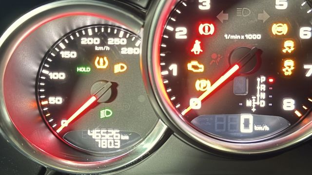 PORSCHE保時捷 CAYMAN  第3張相片