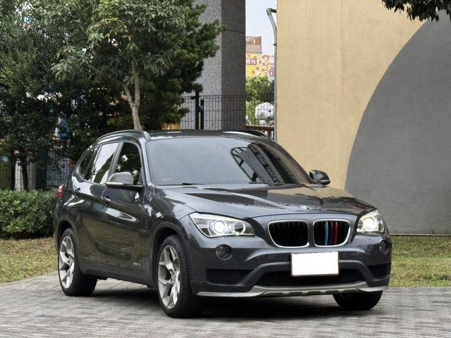 BMW寶馬 X1  第2張相片