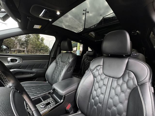 KIA起亞 SORENTO  第13張相片