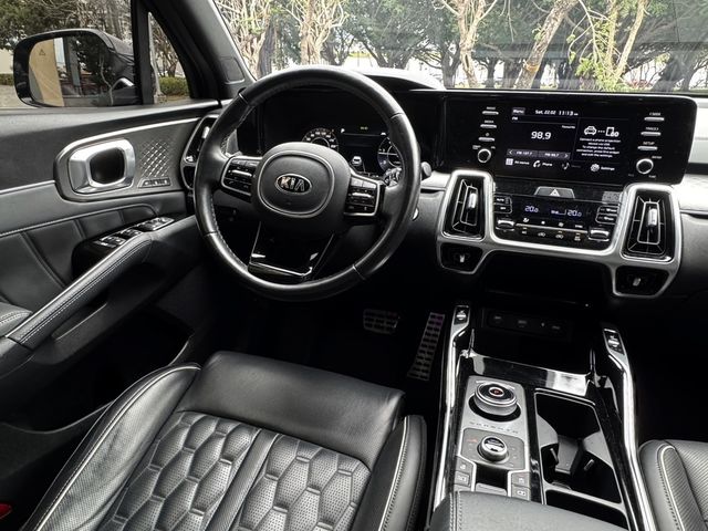 KIA起亞 SORENTO  第19張相片