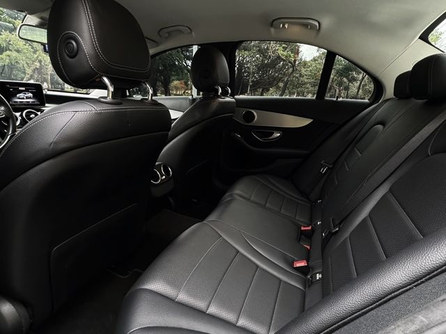 M-BENZ賓士 C200  第7張相片