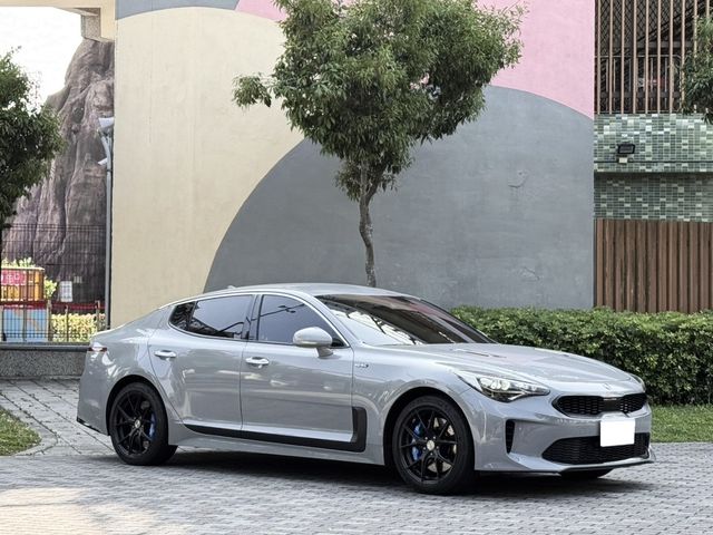 KIA起亞 STINGER  第2張相片