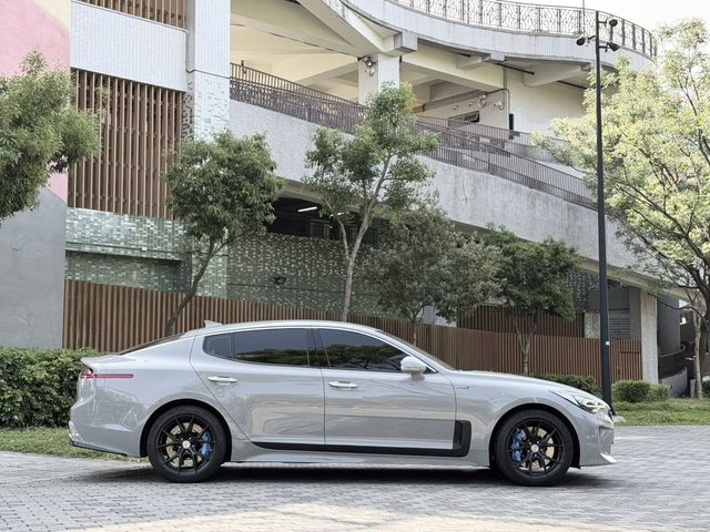 KIA起亞 STINGER  第3張相片