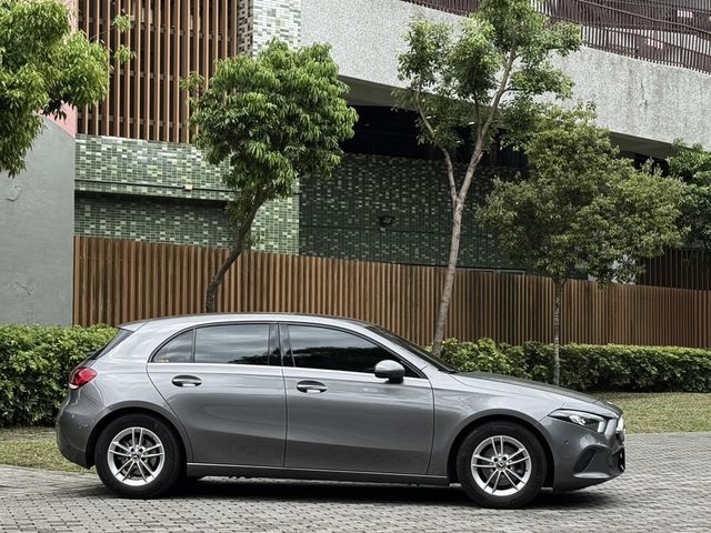 M-BENZ賓士 A180  第3張相片