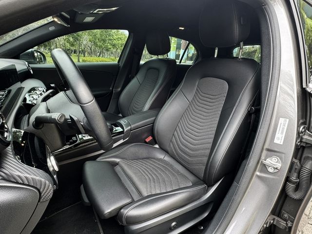 M-BENZ賓士 A180  第5張相片