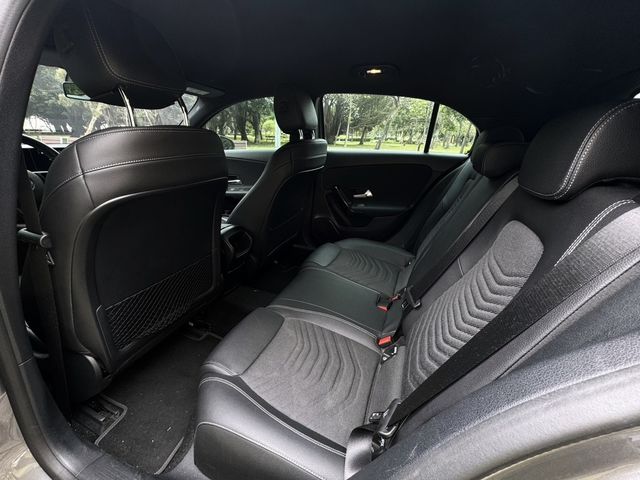 M-BENZ賓士 A180  第6張相片