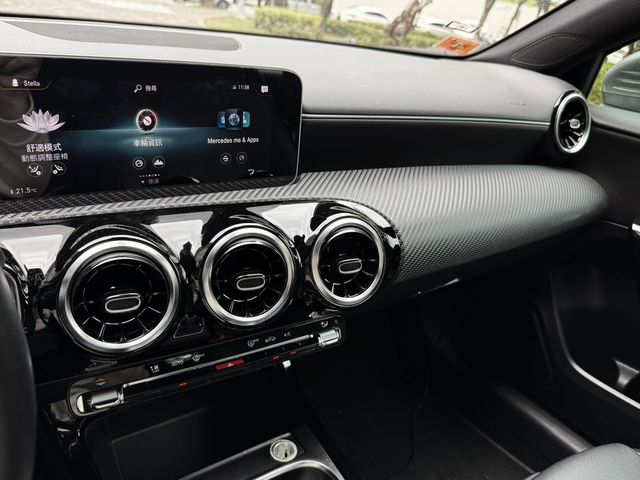 M-BENZ賓士 A180  第11張相片