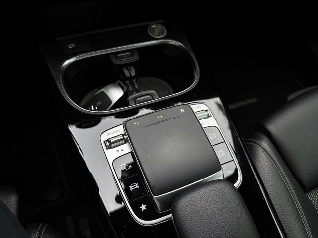 M-BENZ賓士 A180  第12張相片
