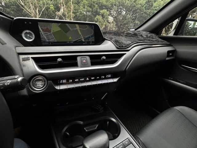 LEXUS凌志 UX250H  第11張相片