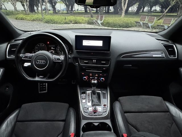 AUDI奧迪 Q5  第10張相片