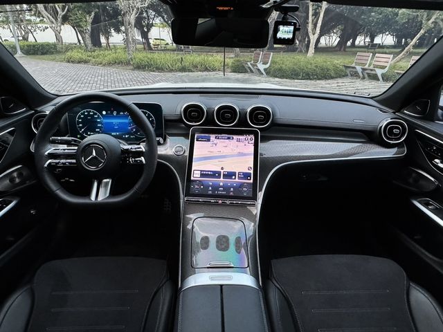 M-BENZ賓士 C300  第11張相片