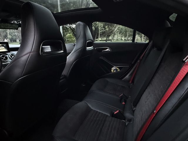 M-BENZ賓士 CLA250  第7張相片