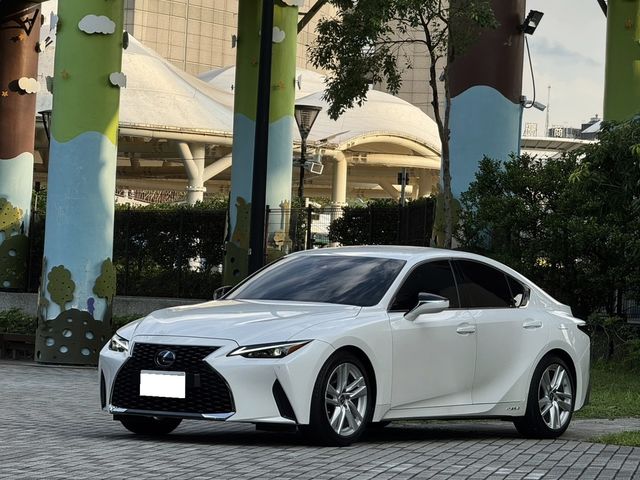 LEXUS凌志 IS 300H  第1張相片