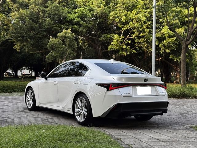 LEXUS凌志 IS 300H  第4張相片