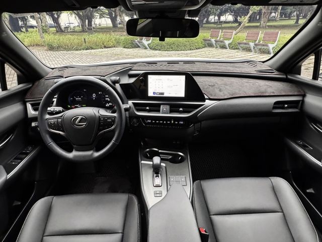 LEXUS凌志 UX300H  第11張相片
