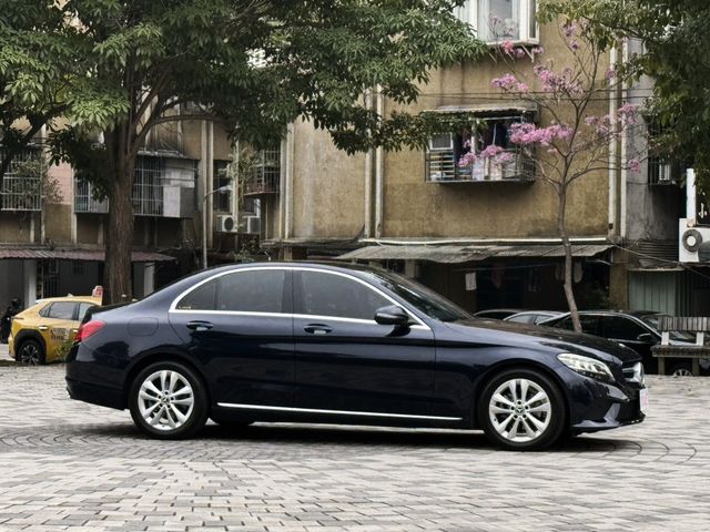 M-BENZ賓士 C180  第3張相片