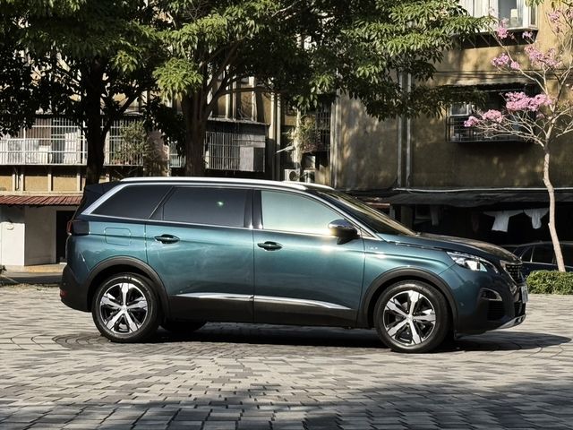PEUGEOT寶獅 5008  第3張相片