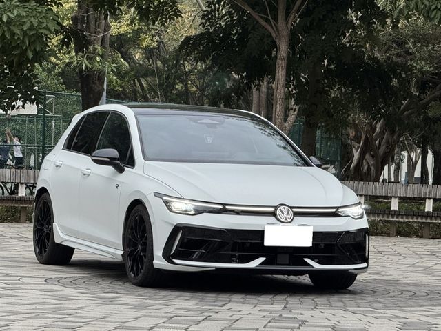 VOLKSWAGEN福斯 GOLF R  第2張相片