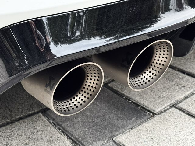 VOLKSWAGEN福斯 GOLF R  第6張相片