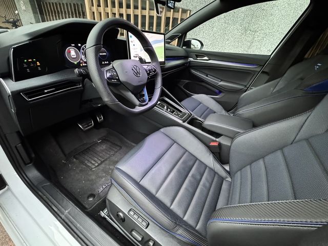 VOLKSWAGEN福斯 GOLF R  第7張相片