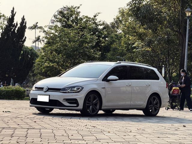 VOLKSWAGEN福斯 GOLF VARIANT  第1張相片