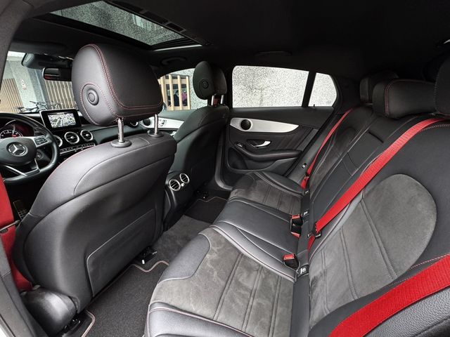 M-BENZ賓士 GLC43 AMG COUPE  第9張相片