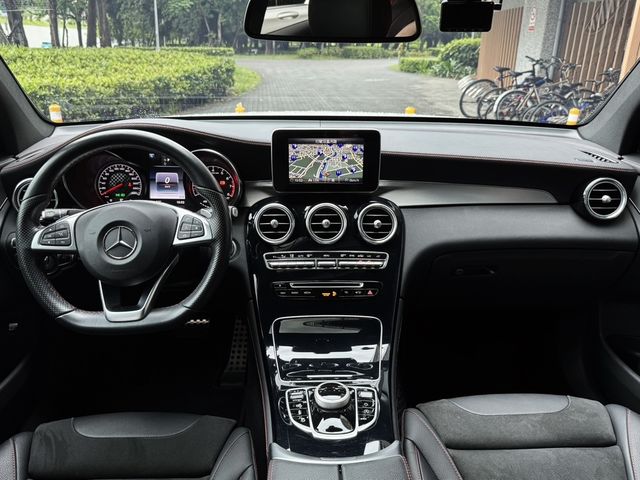 M-BENZ賓士 GLC43 AMG COUPE  第11張相片