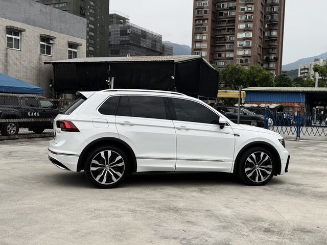 VOLKSWAGEN福斯 TIGUAN  第3張相片