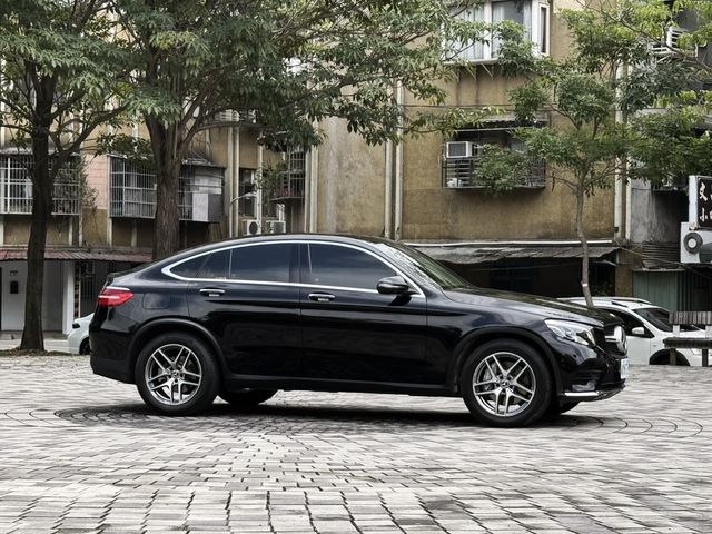 M-BENZ賓士 GLC300 AMG COUPE  第3張相片