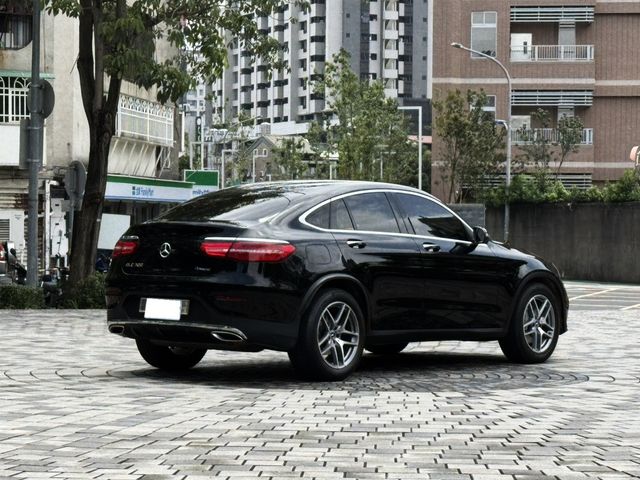 M-BENZ賓士 GLC300 AMG COUPE  第4張相片