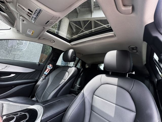 M-BENZ賓士 GLC300 AMG COUPE  第8張相片