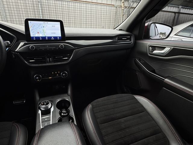 FORD福特 KUGA  第11張相片