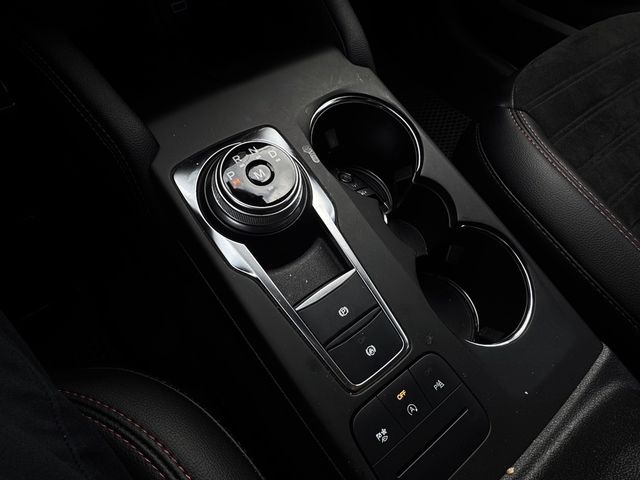 FORD福特 KUGA  第14張相片