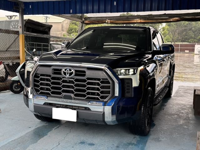 TOYOTA豐田 TUNDRA  第2張相片
