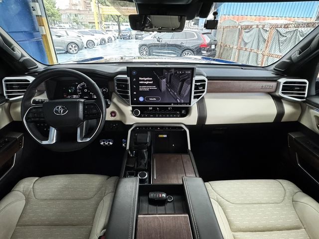 TOYOTA豐田 TUNDRA  第14張相片