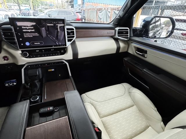 TOYOTA豐田 TUNDRA  第15張相片