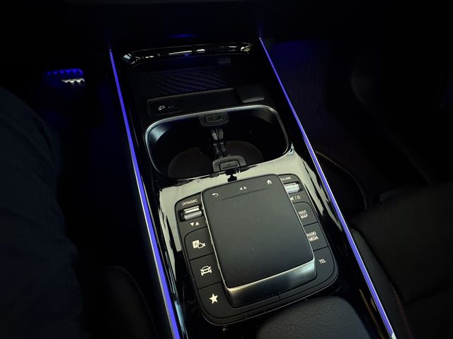 M-BENZ賓士 GLB250  第16張相片