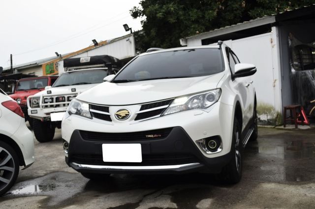 TOYOTA豐田 RAV4  第1張相片