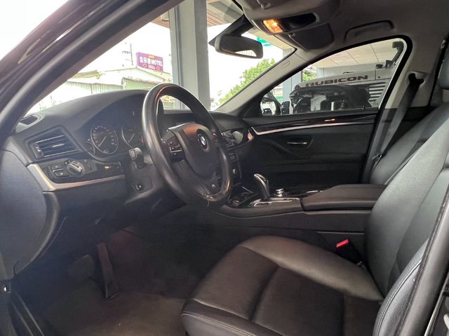 BMW寶馬 520D  第6張相片