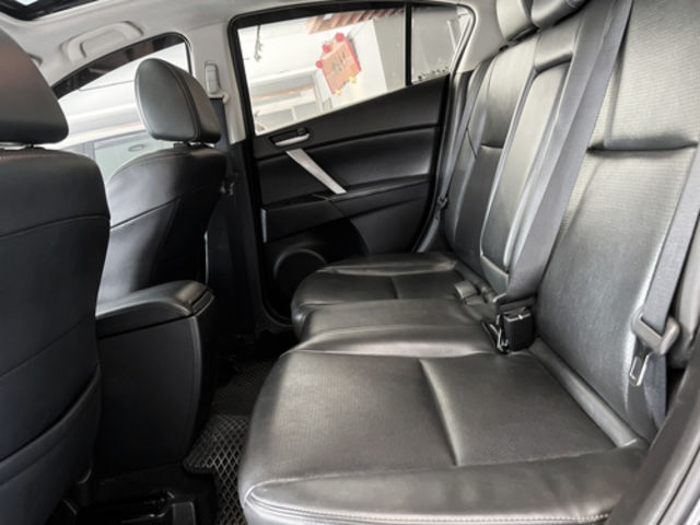 MAZDA馬自達 MAZDA 3  第14張相片