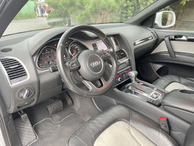 AUDI奧迪 Q7  第4張相片
