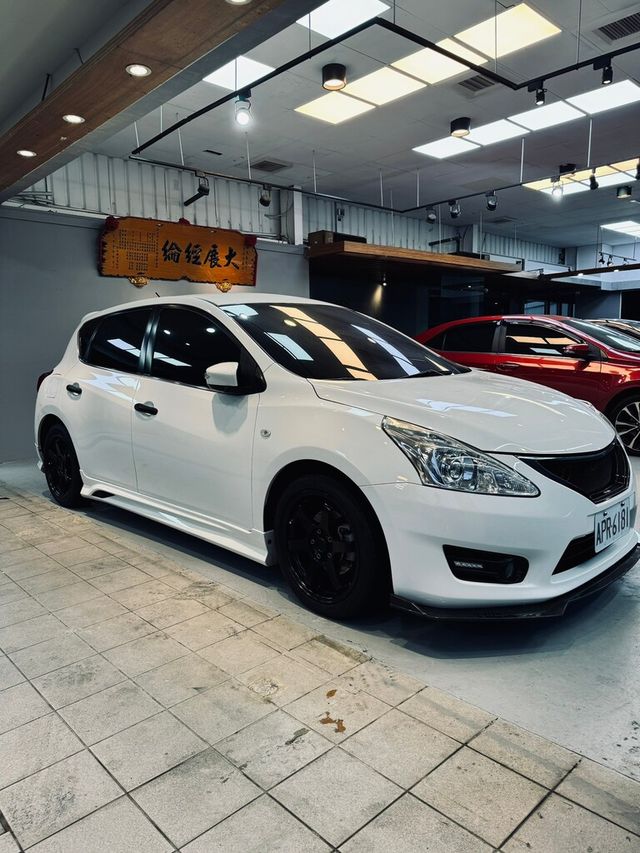 NISSAN日產 TIIDA  第3張相片